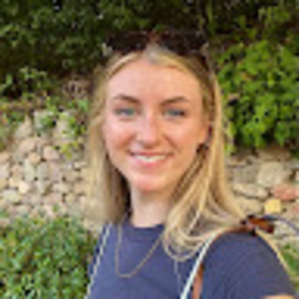 Meet your Posher, Abigail